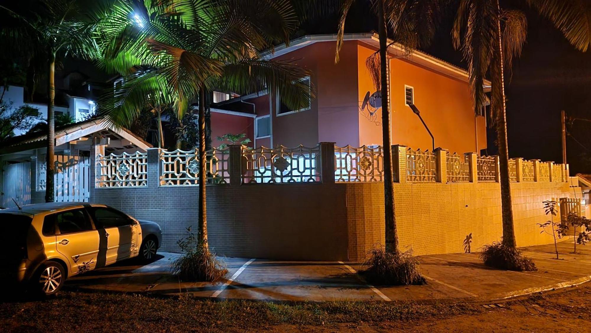 Suites Ubatuba Praia Da Lagoinha Exteriör bild